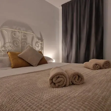 아파트 Ds Lealhomes, Patio And Terrace