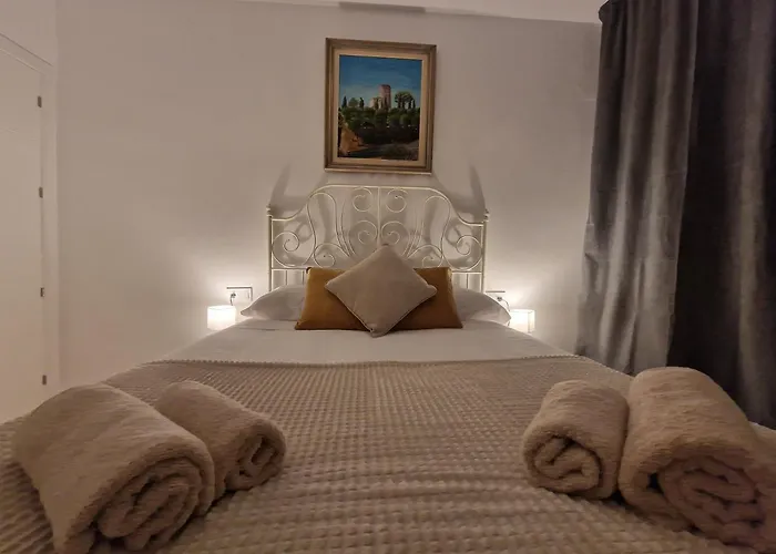 Ds Lealhomes, Patio And Terrace *