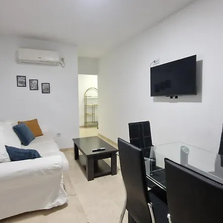 Ds Lealhomes, Patio And Terrace Apartment *