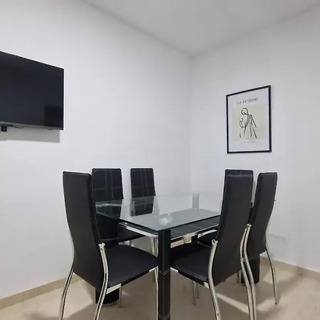 Ds Lealhomes, Patio And Terrace * Cordoba