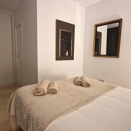 Ds Lealhomes, Patio And Terrace * Córdoba