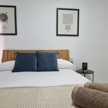 Ds Lealhomes, Patio And Terrace * Córdoba