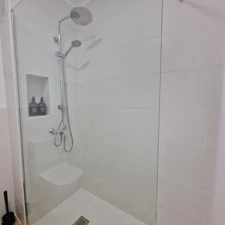 Ds Lealhomes, Patio And Terrace Lejlighed *